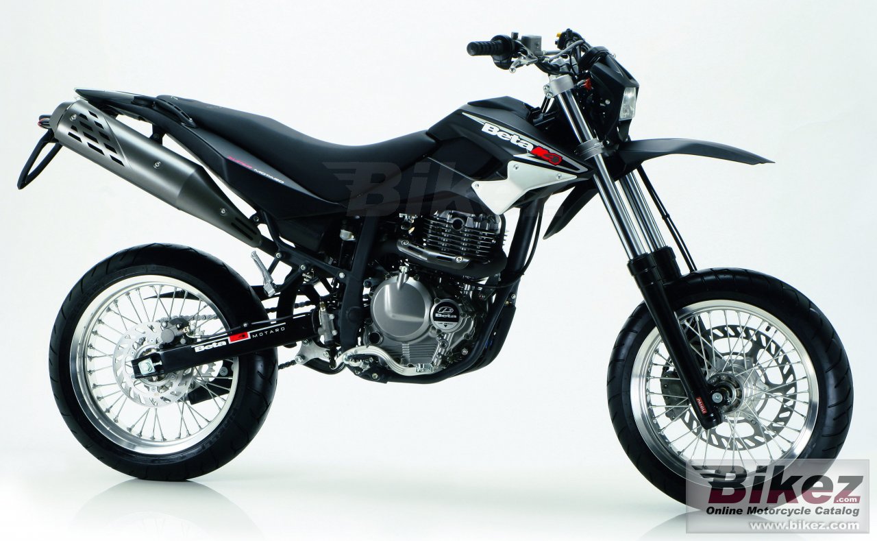 Big Beta m4 4t supermotard picture and wallpaper from Bikez.com